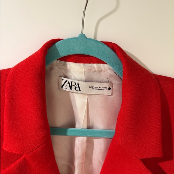 Zara Bold Scarlet Blazer with Gold Buttons - Picture 3 of 3